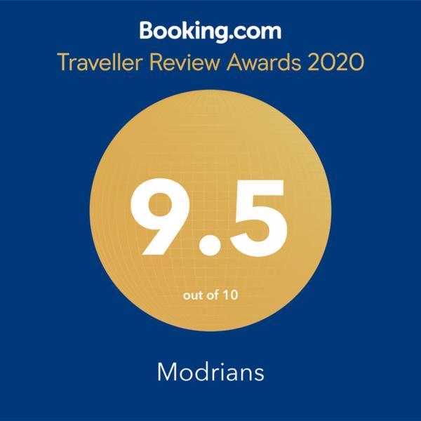 Bed and Breakfast Modrians Runaway Bay Exterior foto